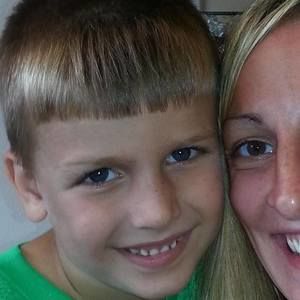 Meet your Posher, Lora